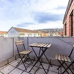 Ruhiges Mit Stellplatz Nahe Innenstadt & Main *